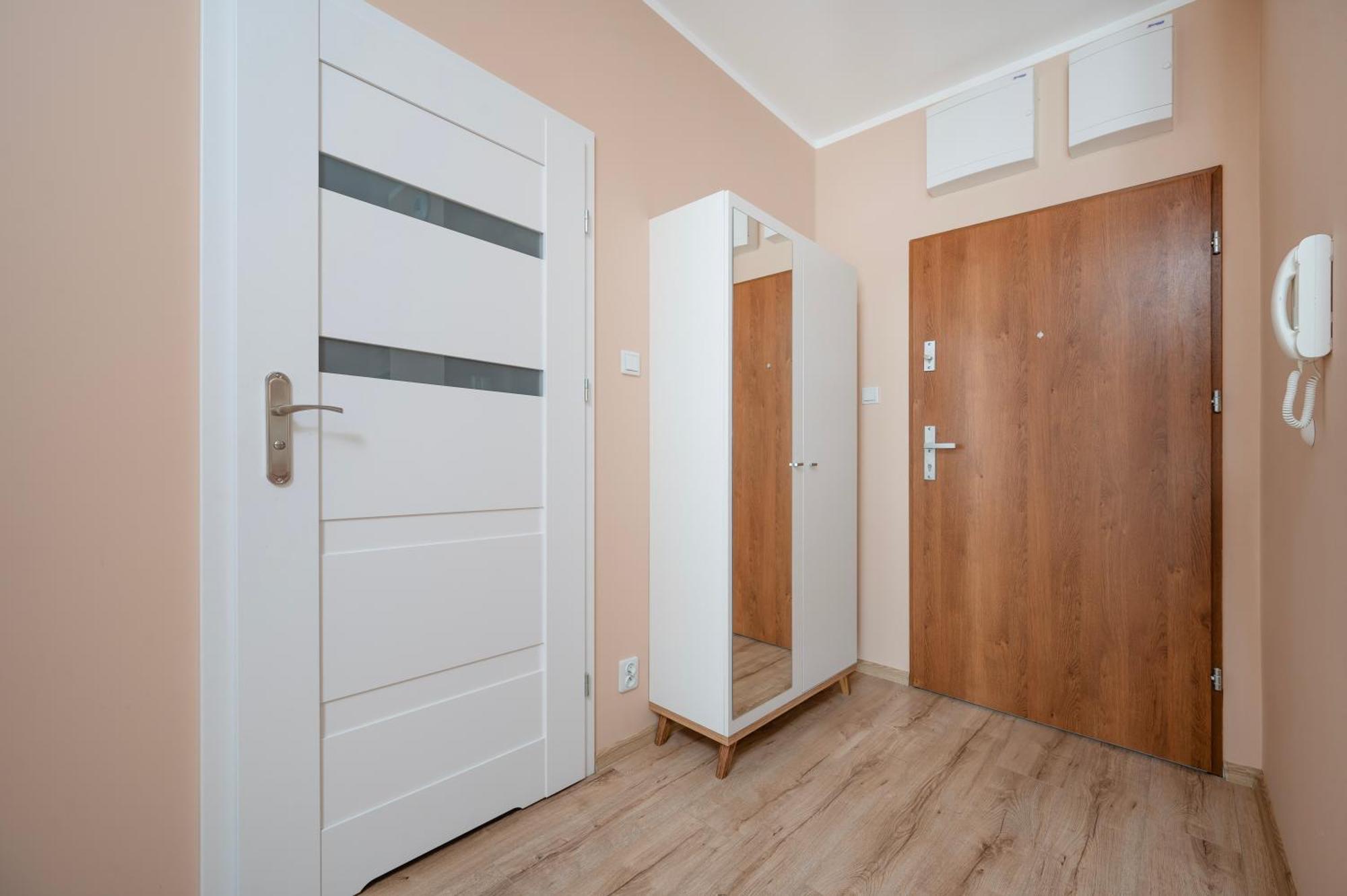 Apartament Pogonowskiego Beige