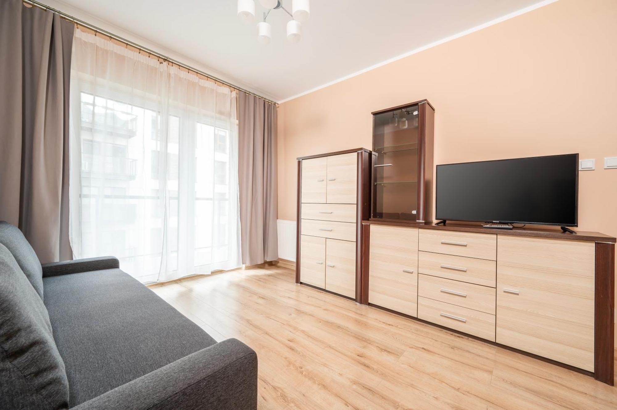 Apartment Pogonowskiego Beige *